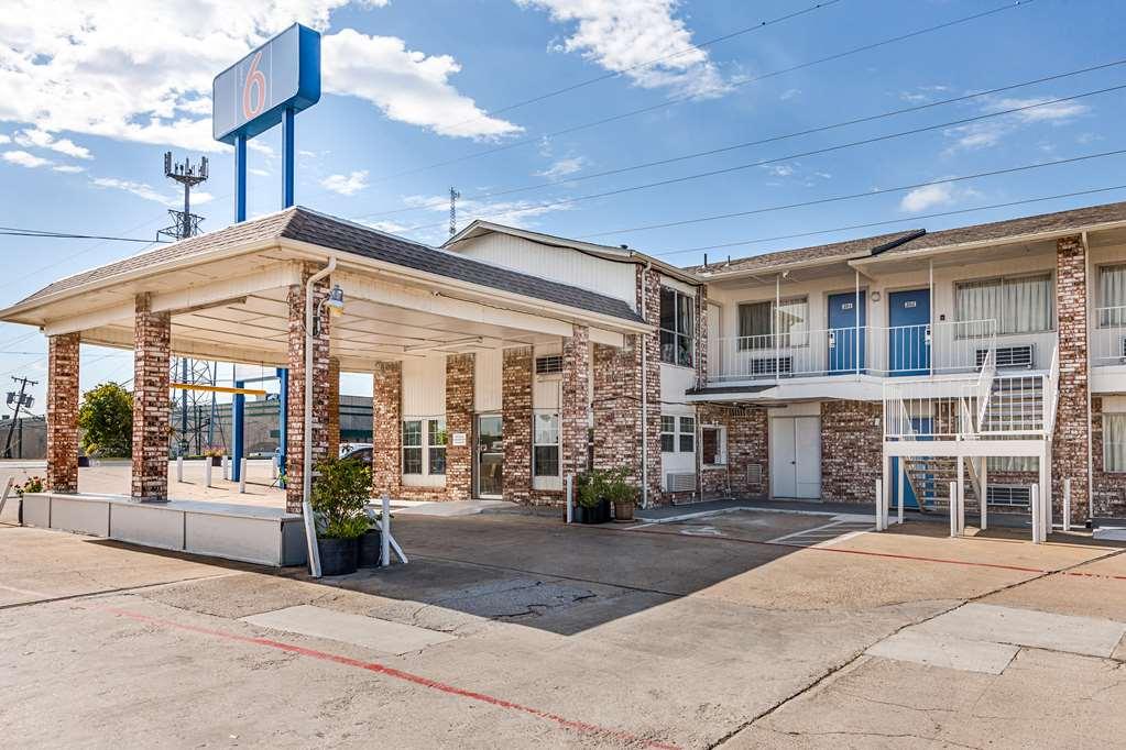 Motel 6 Fort Worth - Northside Buitenkant foto
