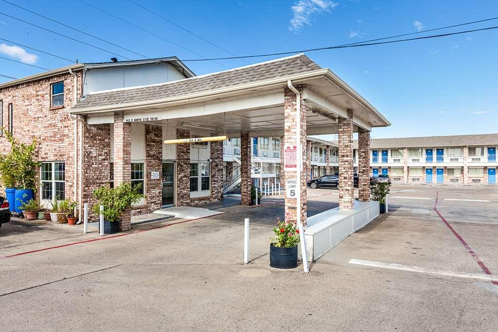 Motel 6 Fort Worth - Northside Buitenkant foto