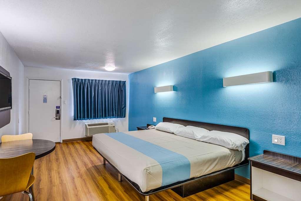 Motel 6 Fort Worth - Northside Kamer foto