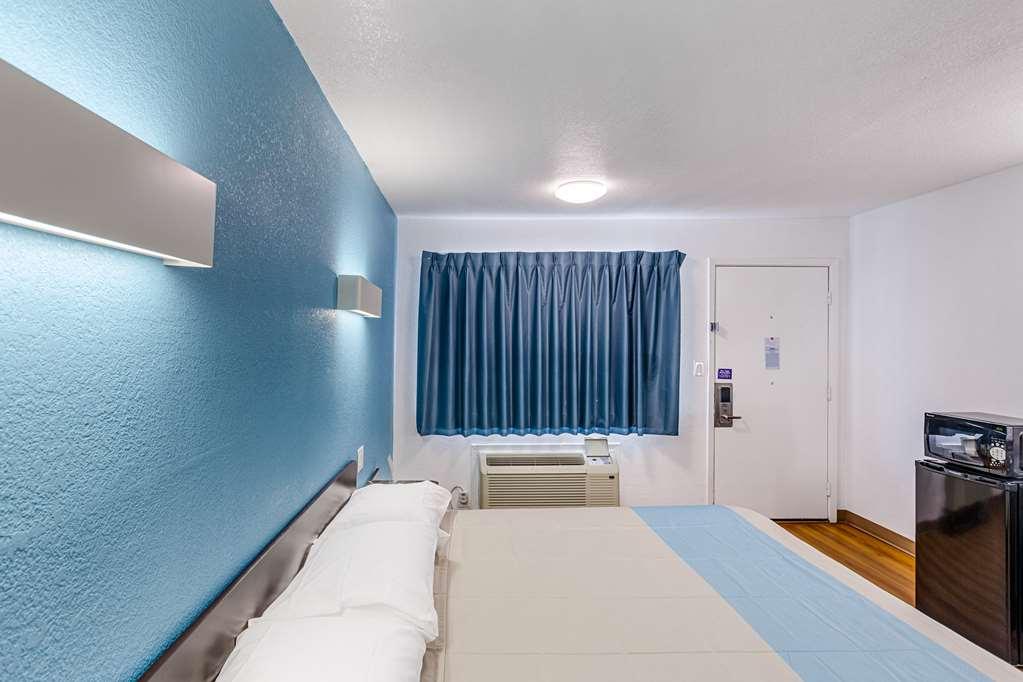 Motel 6 Fort Worth - Northside Kamer foto