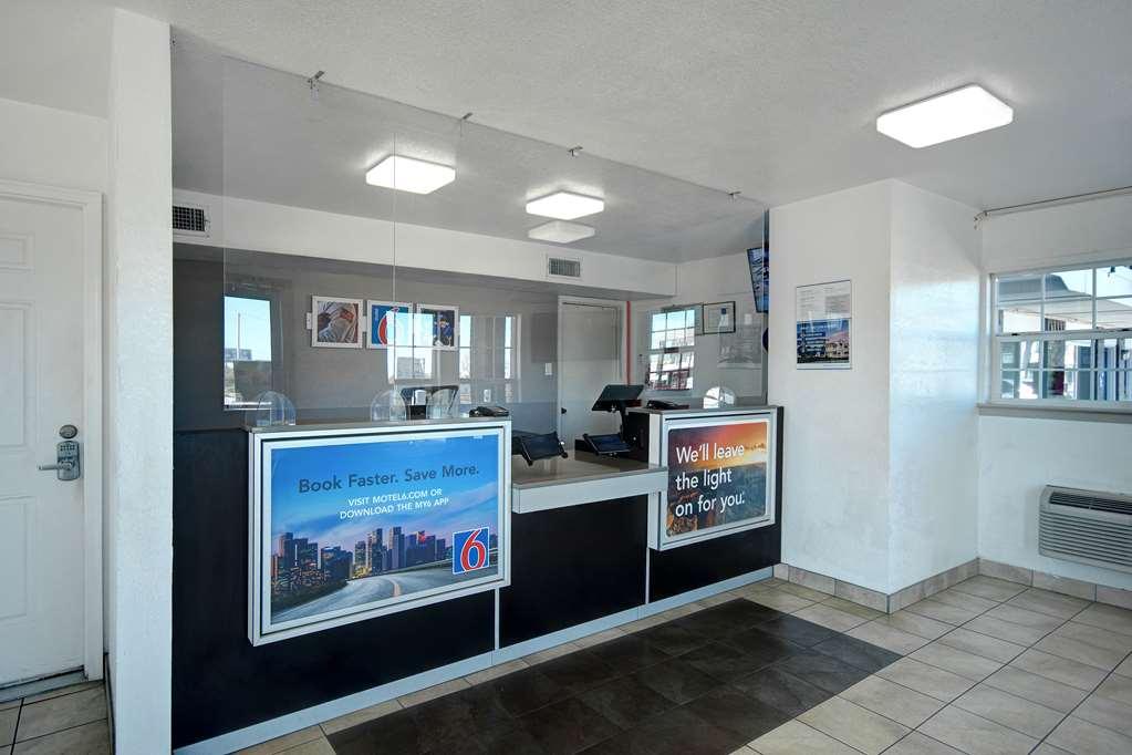 Motel 6 Fort Worth - Northside Interieur foto