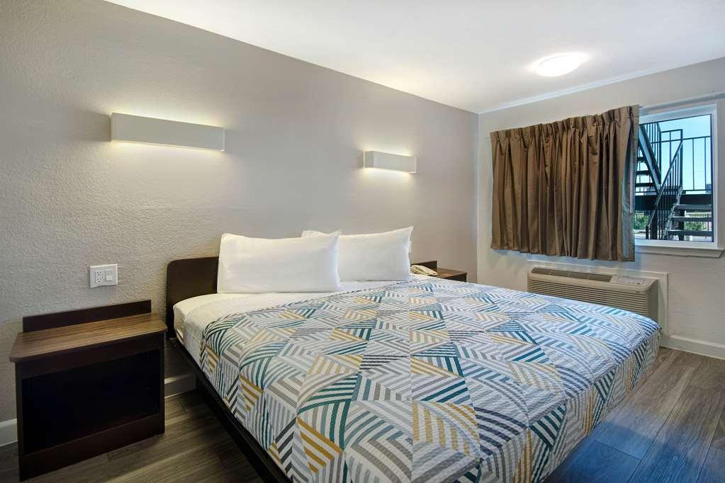 Motel 6 Fort Worth - Northside Kamer foto
