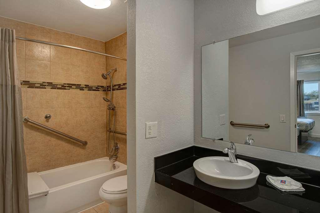 Motel 6 Fort Worth - Northside Buitenkant foto