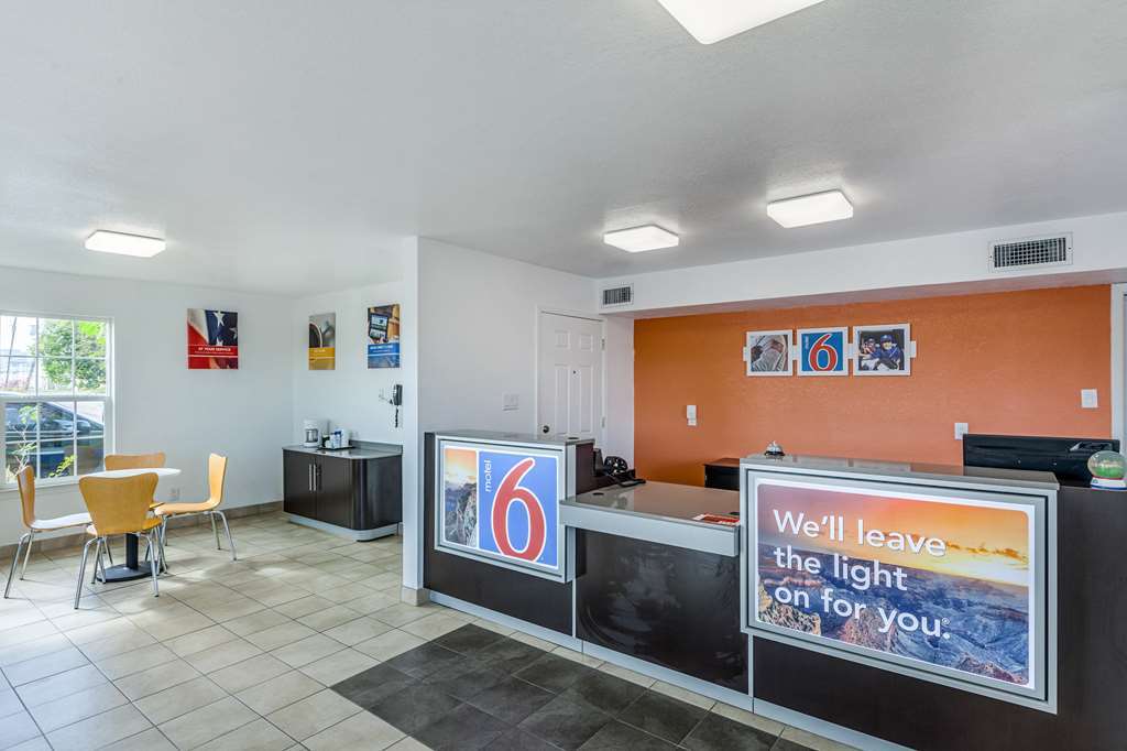 Motel 6 Fort Worth - Northside Interieur foto